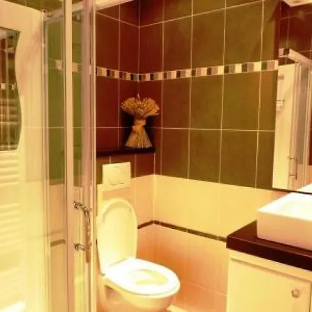 Lejlighed Sleeps 6 Air Con Wifi Cannes