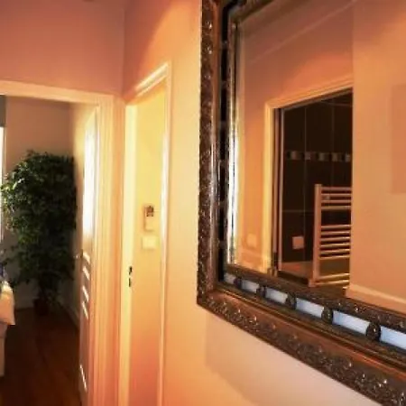 Lejlighed Sleeps 6 Air Con Wifi Cannes